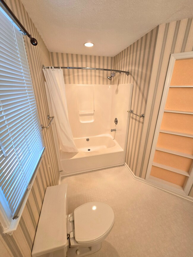Building Photo - 5412 Beretta Way