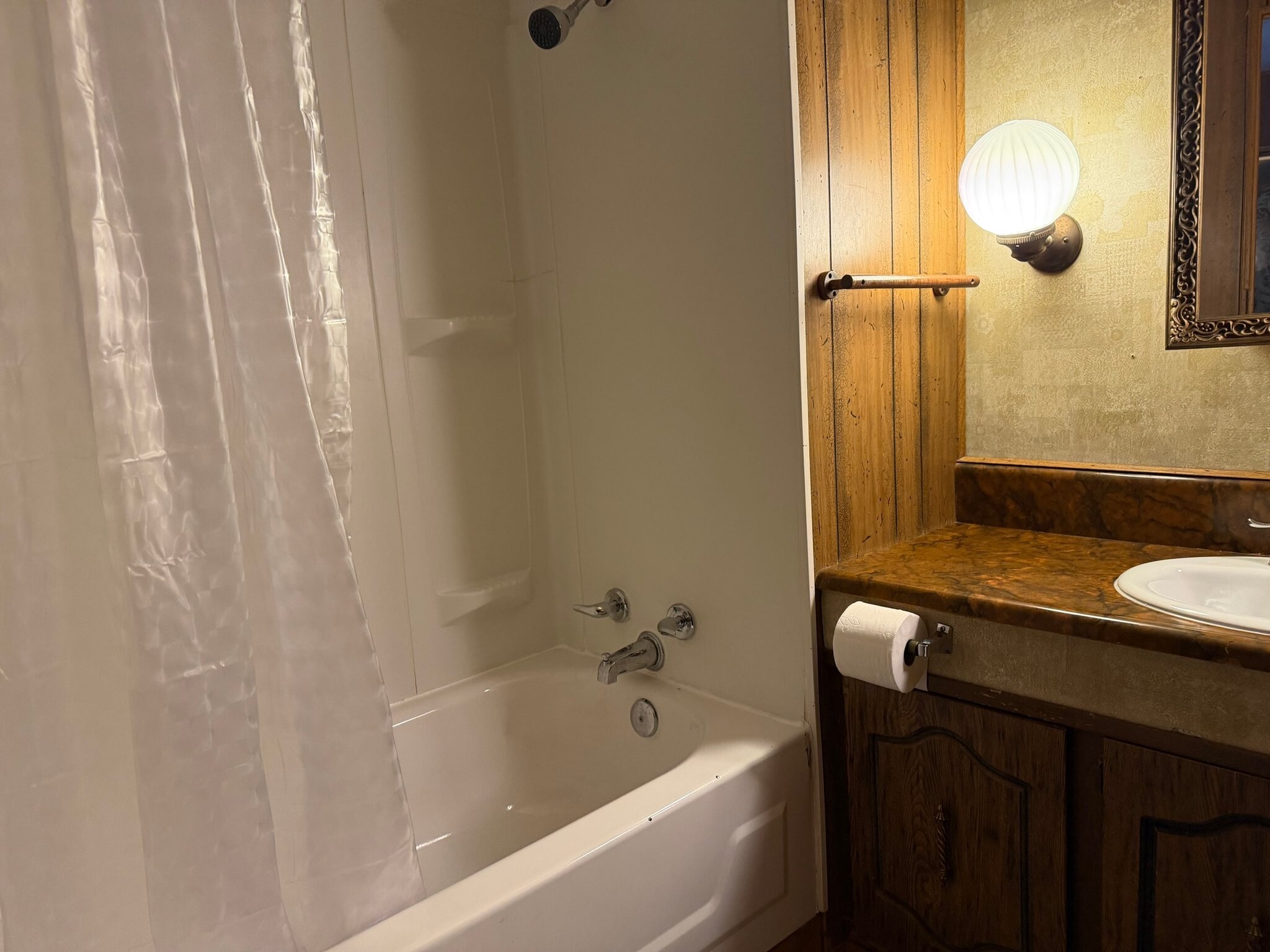 Building Photo - 227 4th St N