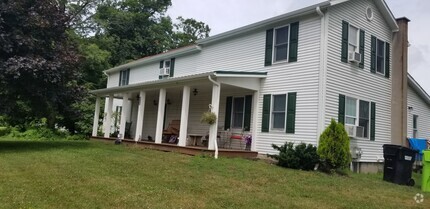 Building Photo - 1047 Fyler Rd