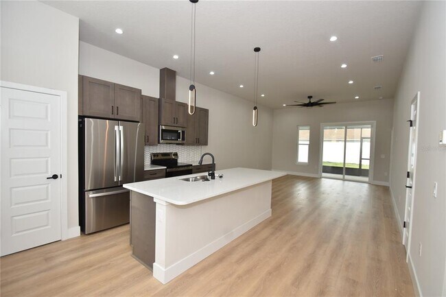 Building Photo - 18 Wood Amber Ln