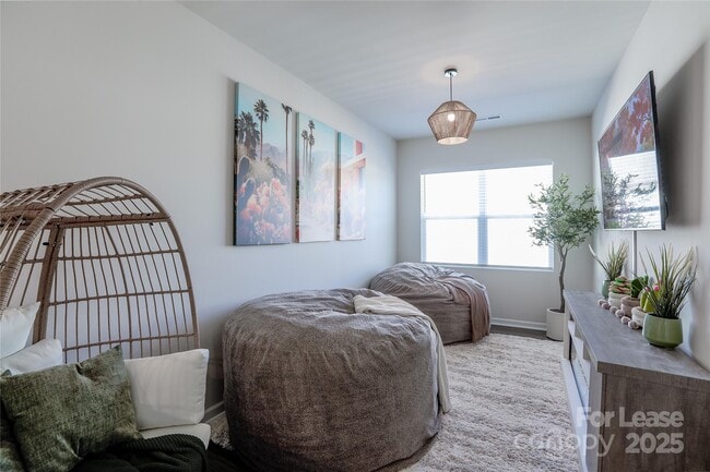 Building Photo - 526 Myrick Aly