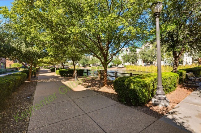 Building Photo - Modern Gilbert Lakeview Townhome in The La...