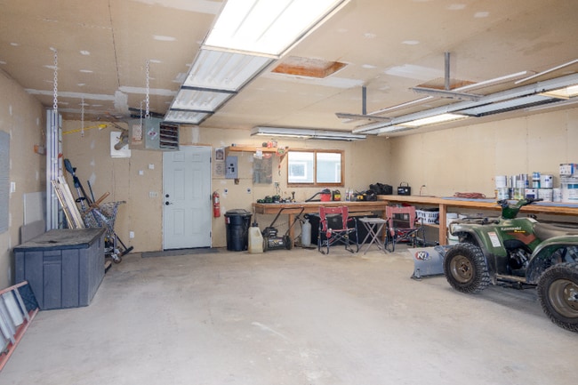 Building Photo - 308 Dakota Ave