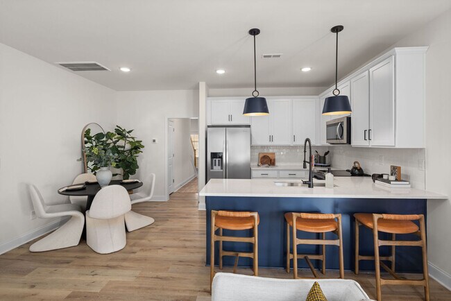 Building Photo - Avery Square