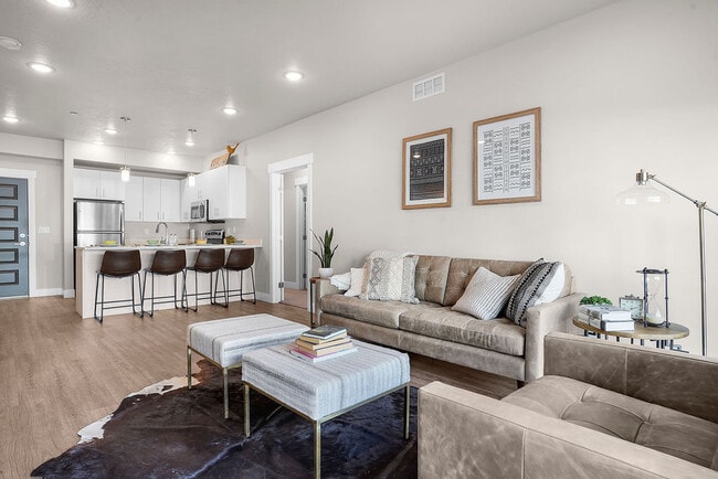 Building Photo - Gardner Station