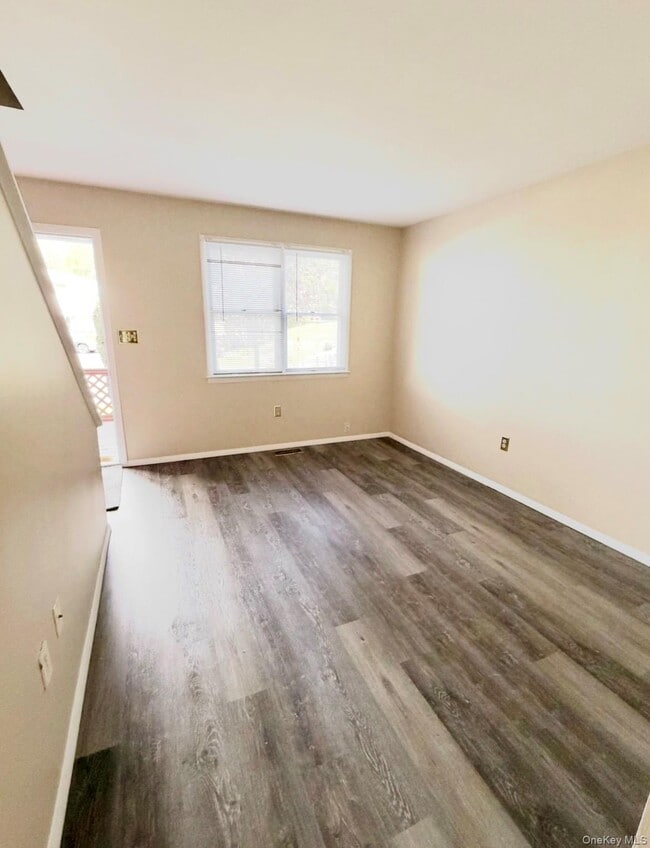 Building Photo - 42 Krier Ln