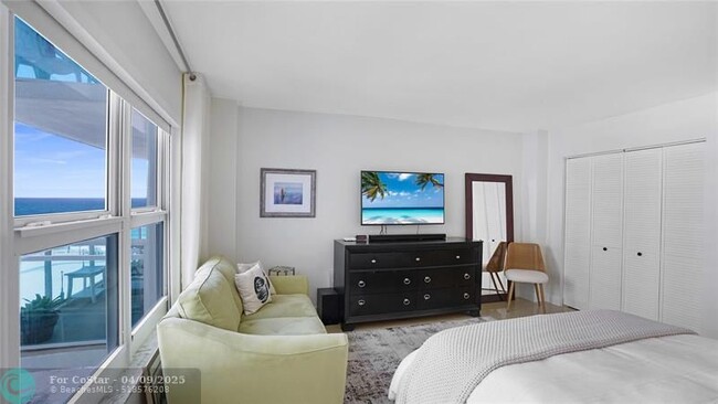 Building Photo - 3900 Galt Ocean Dr