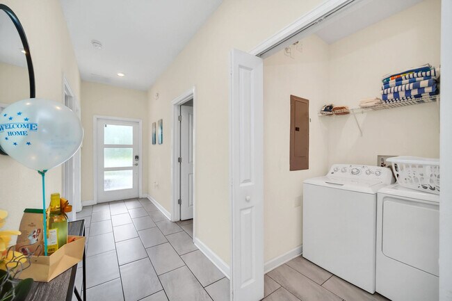 Building Photo - 780 Pebble Beach Dr
