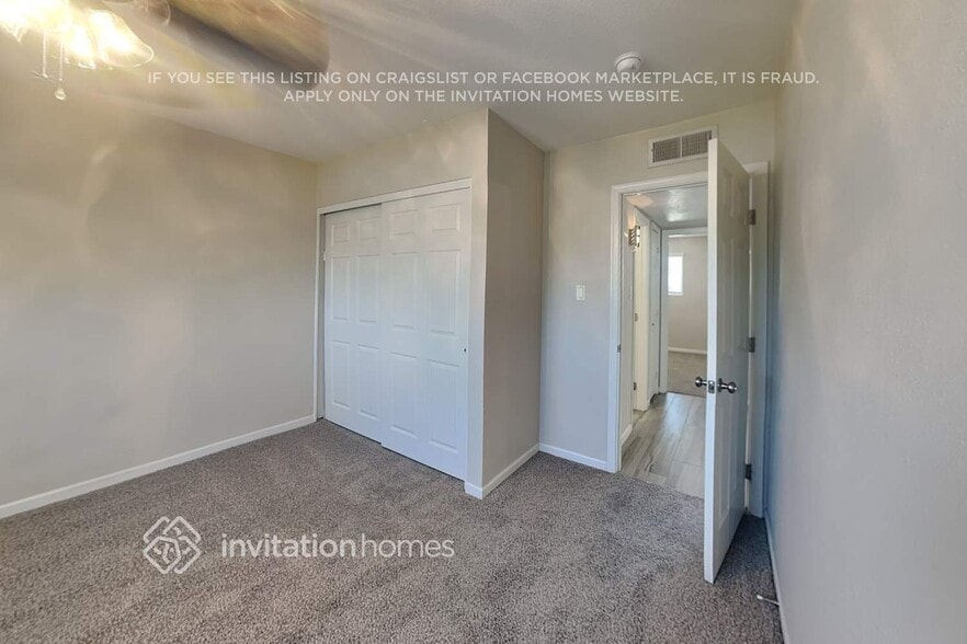 Building Photo - 505 E Hermosa Dr