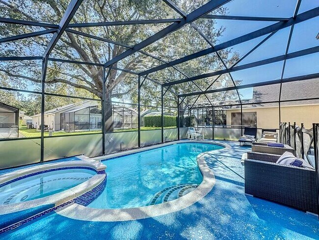 Building Photo - STUNNING Emerald Island Resort 5 bedroom 4.5 bath Luxury Home FULLY FURNISHED! 3 miles from Disney!