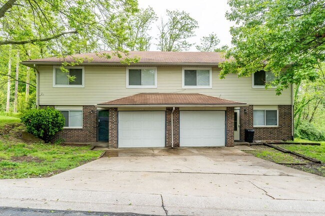 Building Photo - 4501-4503 Millbrook Dr.