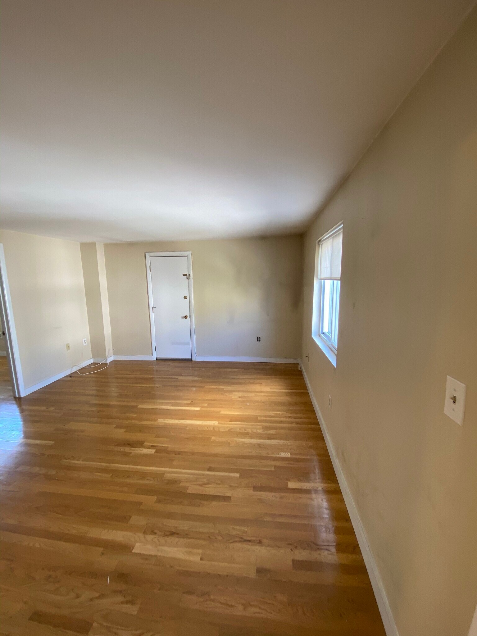 Building Photo - 382 Dorchester St