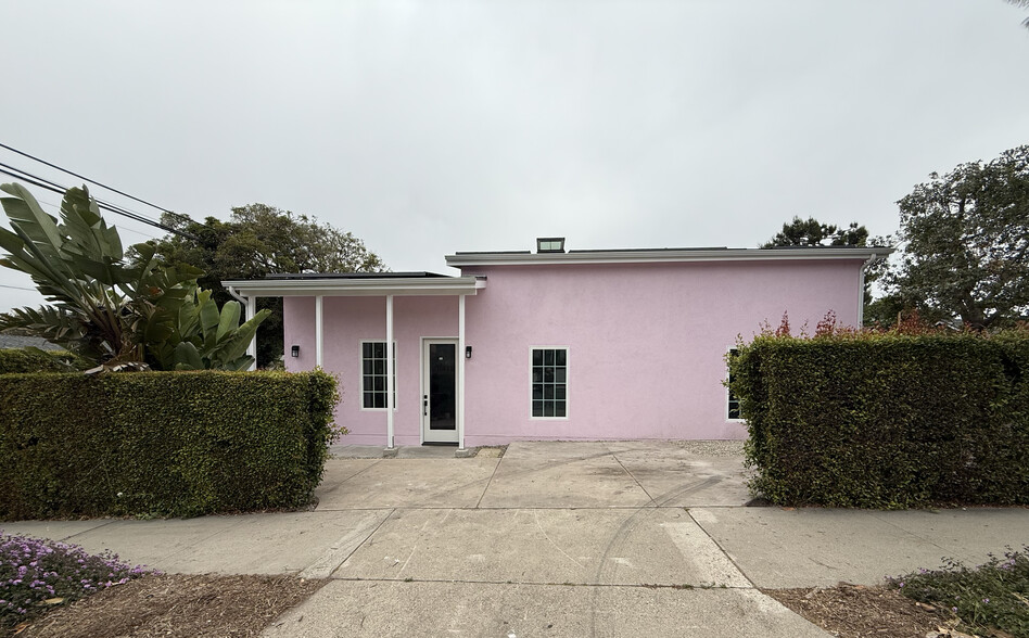 Building Photo - 1435 Gillespie St