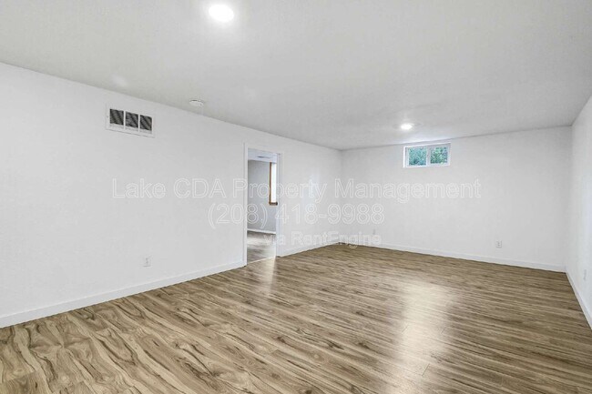 Building Photo - 506 15th St