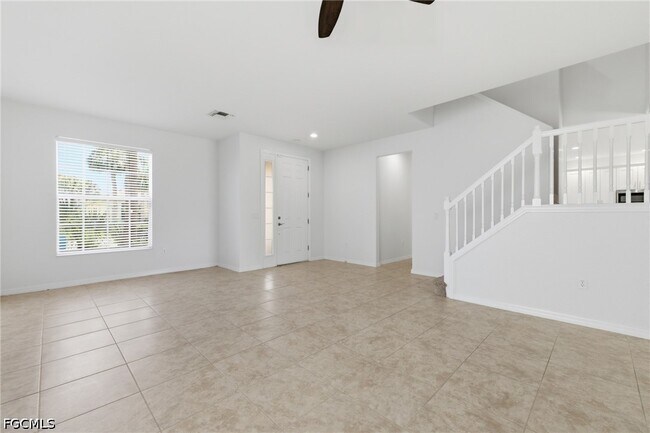 Building Photo - 2639 Bellingham Ct