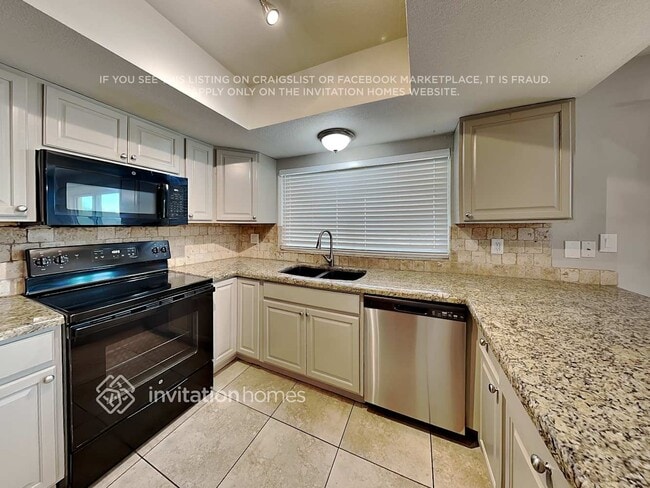 Building Photo - 4836 W Mercer Ln