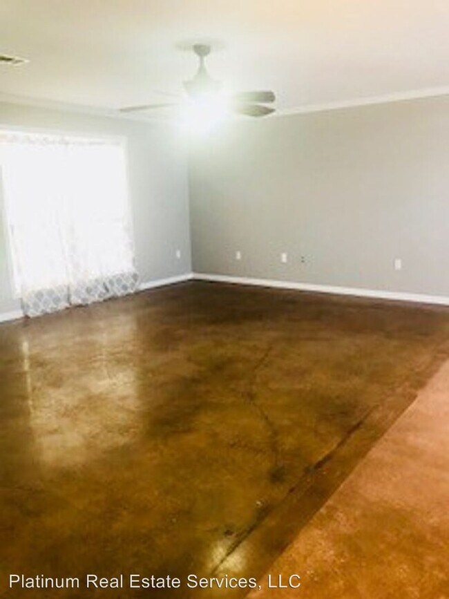 Building Photo - 3 br, 2 bath House - 12238 Falcon Crest