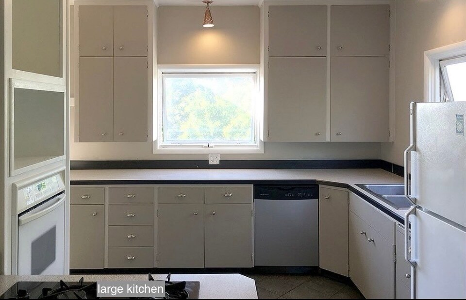 west facing kitchen - 631 N Garden St