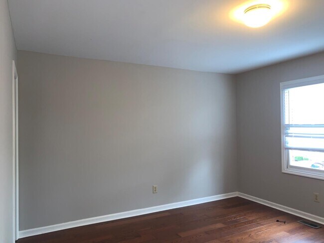 Building Photo - 1129 Turkey Foot Rd