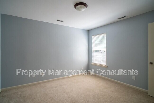 Building Photo - 2903 Magnolia Park Drive Southeast