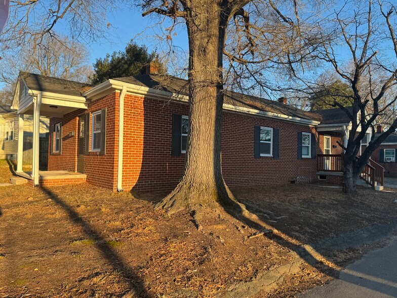 Building Photo - 346 Magnolia St NW