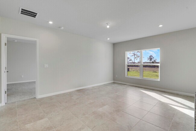 Building Photo - 15404 SW American St