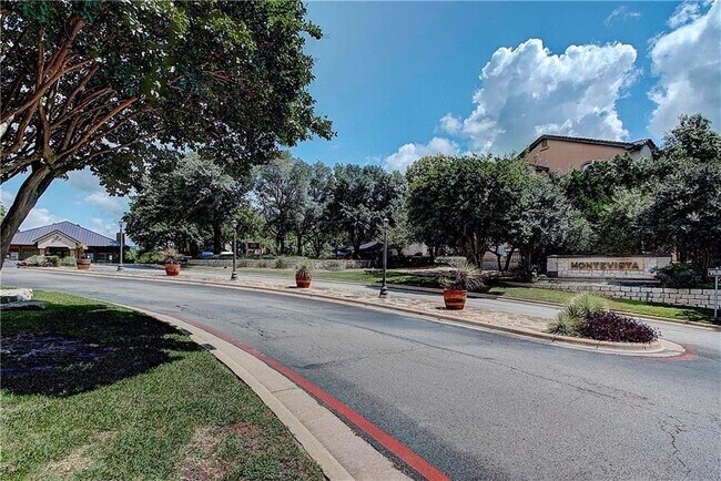 Building Photo - 6000 Shepherd Mountain Cove