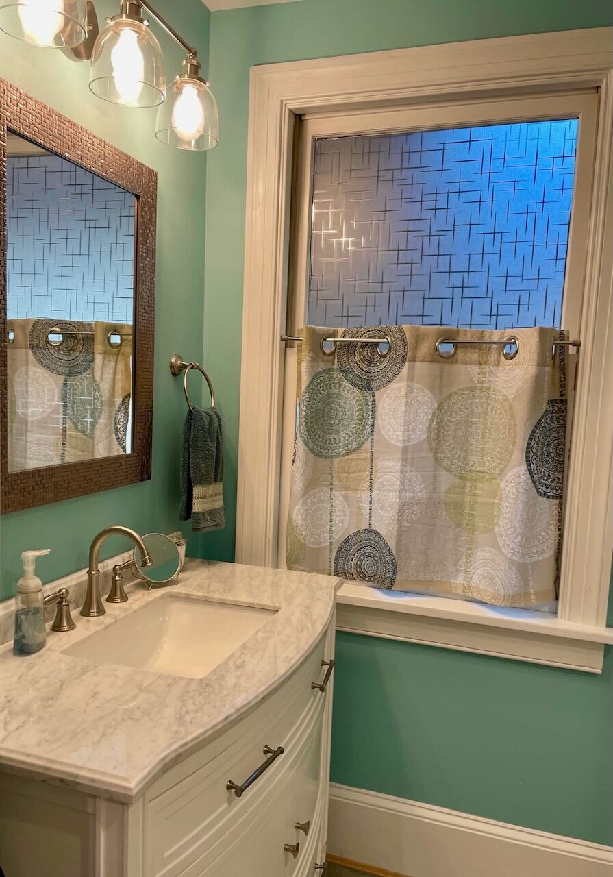 Downstairs Primary Bath - 2308 Buckingham Ave