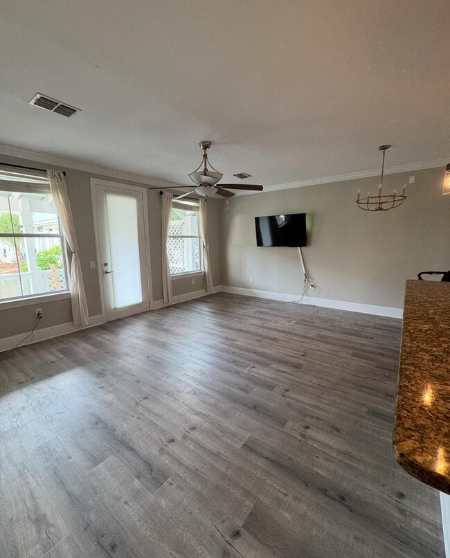 Building Photo - 20 Bald Eagle Ct