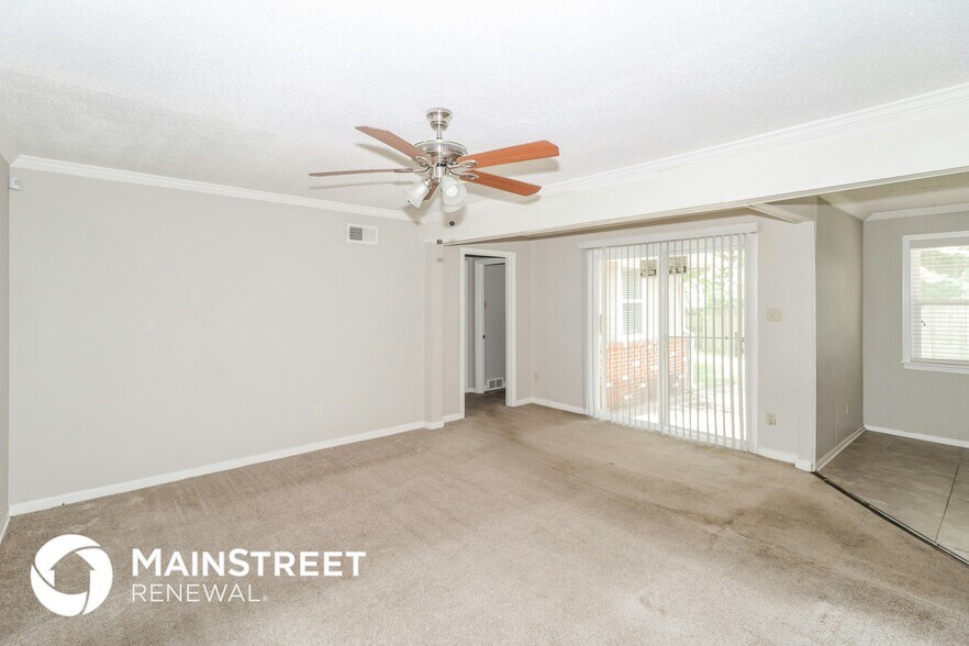 Building Photo - 6247 Brightwood Cove
