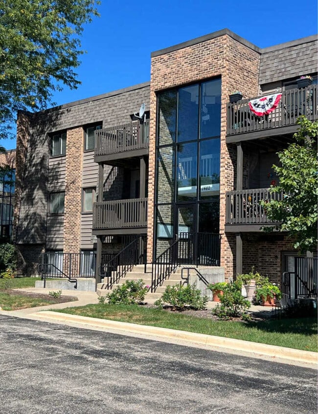 Building Photo - 1482 Stonebridge Cir