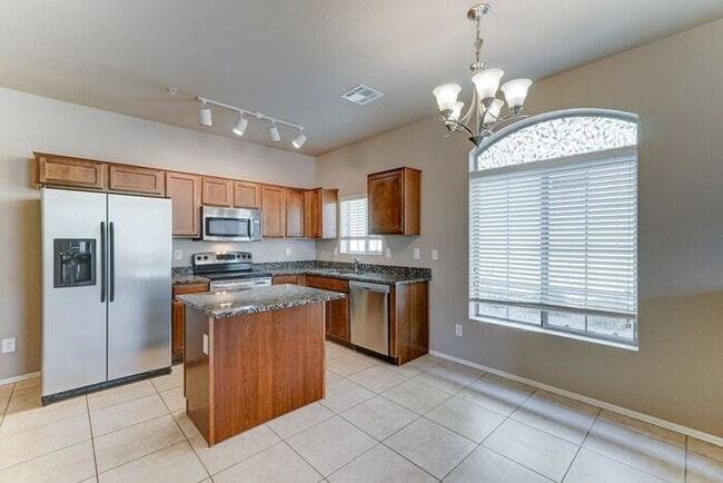 Building Photo - READY TO VIEW NOW! Beautiful Townhome in Great Location