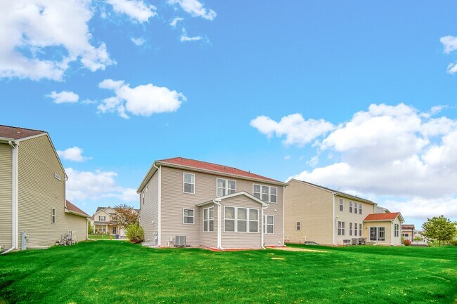 Building Photo - 4323 Fraser Cir