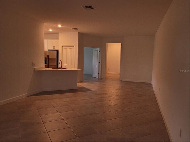 Building Photo - 8117 Shr Lk Dr