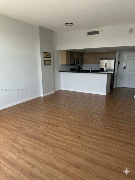 Building Photo - 140 S Dixie Hwy