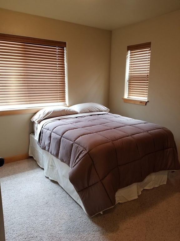 Building Photo - 113 Forest Grove Lane