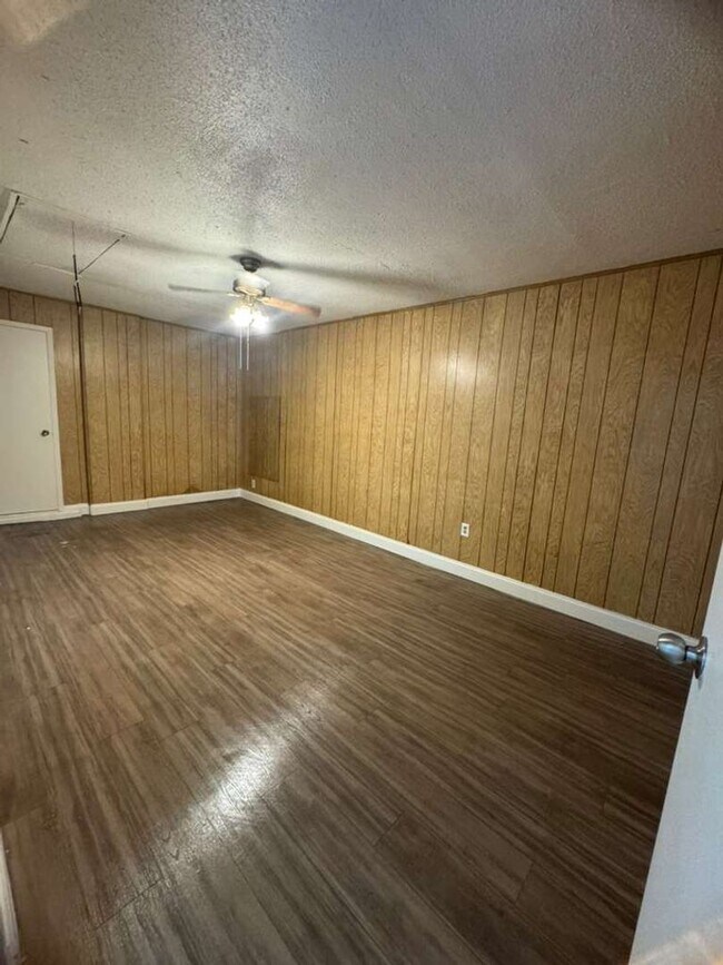 Building Photo - A hassle-free lifestyle