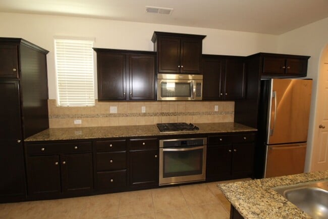 Building Photo - 1529 N Rendezvous Way