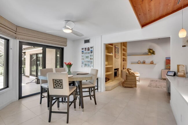 Building Photo - 2903 Banyan Blvd Cir NW