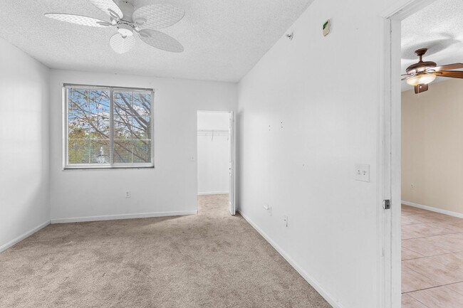 Building Photo - 1130 Reserve Way