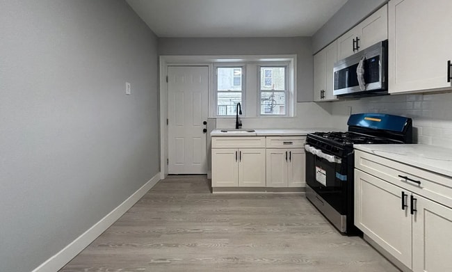 Building Photo - 6308 Wheeler St