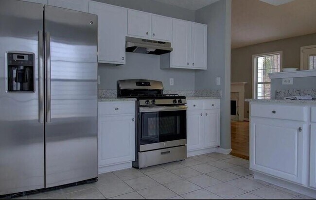 Building Photo - 3225 Ennfield Ln NW