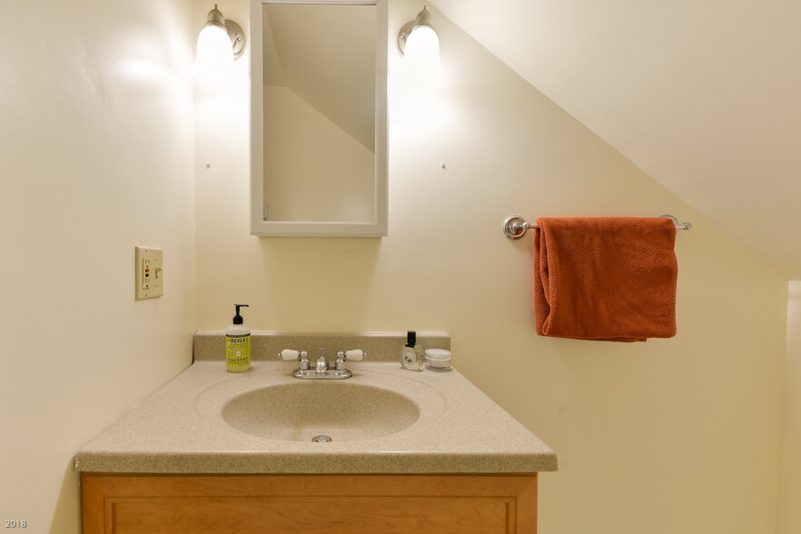 Bathroom - 103 Jennie Ln