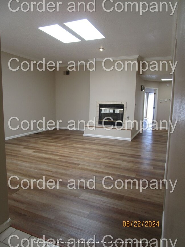 Building Photo - Cute 2 Bedroom, 2 Bathroom, 2 Car Garage and 1,562 Sq. Ft. home in 55+ Community in Rio Rancho.