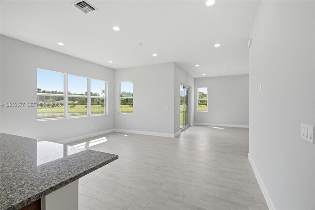 Building Photo - 13895 Spruce Pne Dr