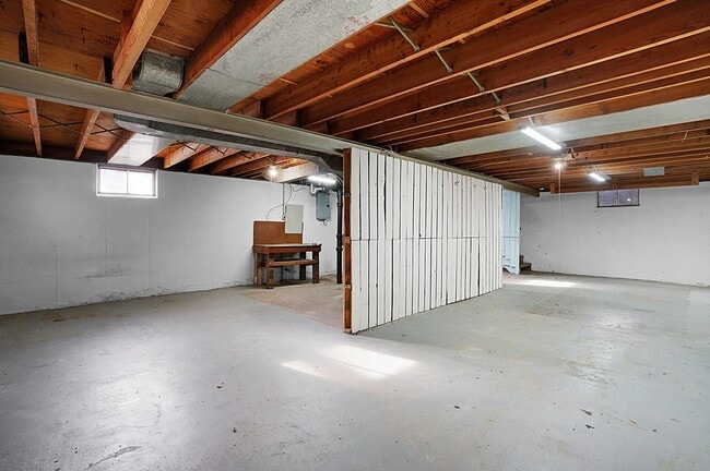 Building Photo - COMING SOON!! Charming 3-Bedroom Home in a...