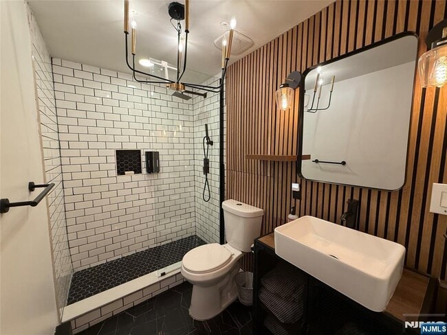 Building Photo - 42 Willow Wood Ct