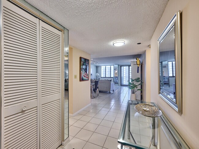 Building Photo - 3420 S Ocean Blvd