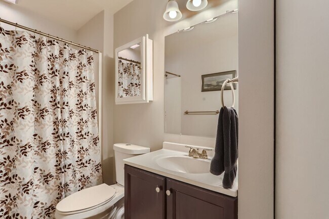 Building Photo - Downtown Tranquility: 2BDR Escape in Lafayette