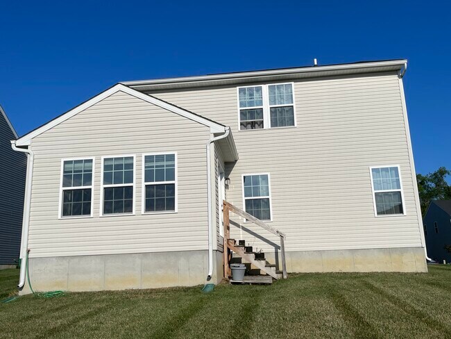 Building Photo - 1164 Trovillo Dr